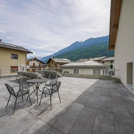 Al Campanile - Valtellina - 15 Min Da Bernina Express Leilighet Grosotto Eksteriør bilde